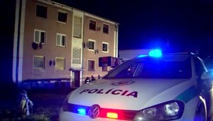 Horela bytovka so šiestimi bytmi. Boli za tým sadze v komíne