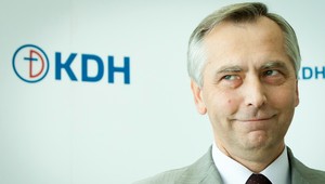 Opozícia vraví vyšším daniam a odvodom NIE!