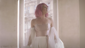 KONEČNE! Po dlhom odkladaní sa ružovlasá speváčka Tereza o 9 mesiacov dočká!