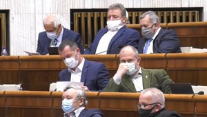 Parlament rokoval o programovom vyhlásení vlády