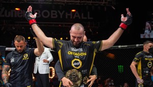 Oktagon 25: Ťažká váha má slovenského šampióna, Chochlíková debut zvládla