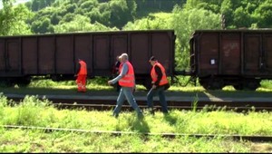 Štyri roky po tragédii je manželka presvedčená o jeho nevine, železnice tvrdia opak