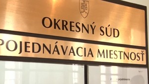 Pred 4 rokmi zabil brat brata. Stále behá po slobode