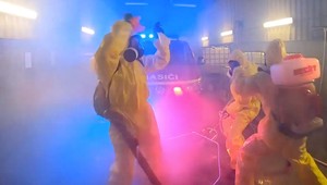 VIDEO: Hasiči nakrútili video, ktoré sa stalo virálom. Pozrite si tento "Coronavirus dance challenge"