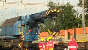 Vinu za tragickú nehodu nesie osobný vlak. Odškodnení budú aj zranení