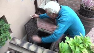 Vývoz žumpy je omnoho drahší. Ľudia sú zúfalí a vylievajú splašky do potokov