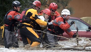 LETECKÉ ZÁBERY. Povodne v USA prinášajú smrť a skazu