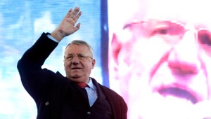Tribunál v Haagu oslobodil srbského ultranacionalistu Vojislava Šešelja