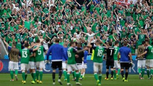 Zomrel ďalší fanúšik Severného Írska. Priamo na štadióne