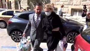 VIDEO: Moniku Jankovskú prepúšťajú na slobodu