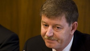 Polícia vyšetruje podozrenia z úplatkov v popolčekovej kauze