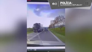 VIDEO: Vodiči, takto nikdy neobiehajte. Šofér mohol spôsobiť vážnu nehodu