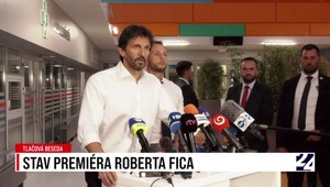 Tlačová beseda ministrov vnútra a obrany v nemocnici