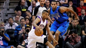 NBA: Dallas uspel vo Phoenixe, Knicks vyplienili Miami