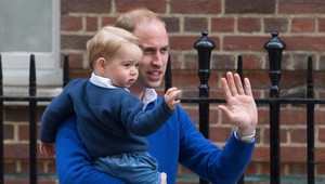 Prvé foto malej princeznej a rozkošný princ George ako veľký braček!