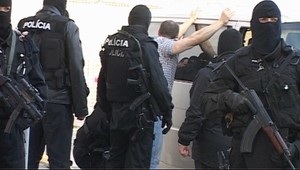 Top slovenský autičkár v putách. V Ilave na neho čakali kukláči!