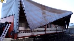 Za státisícovými škodami na daniach stojí skupina 6 ľudí. Väčšina už je vo väzbe