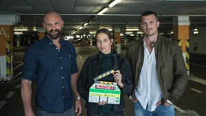 Seriál Za sklom pokračuje treťou sériou: Poznáme dátum štartu!