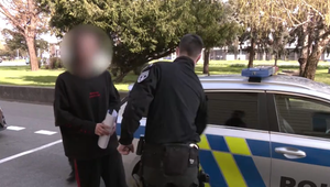 TV JOJ má k dispozícii uznesenie o vzatí do väzby mladíka, ktorý sa vyhrážal spolužiakom zastrelením