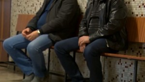 Družku mal dobiť fľašou, očitý svedok nie je schopný hovoriť