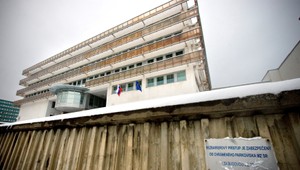 Zásah NAKA na ministerstve zdravotníctva. Súvisieť má s čerpaním peňazí z Plánu obnovy