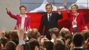 Poľské voľby vyhral Duda, Komorowského porazil o percento hlasov