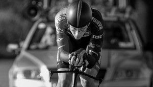 Profesionálny cyklista (†20) po pretekoch skolaboval, skloňuje sa INFARKT