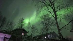 FOTO: Fínsko rozžiarila polárna žiara, pozrite si toto vesmírne divadlo