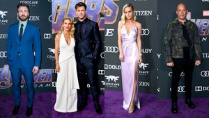 Pozrite si outfity všetkých hviezd, ktoré sa zúčastnili na premiére Avengers: Endgame!