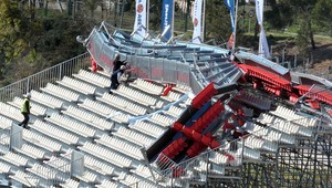 V Benidorme zúri vietor, dvojhry Španielsko - Srbsko odložené