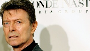 David Bowie svojím predsmrtným albumom dobyl hudobné rebríčky