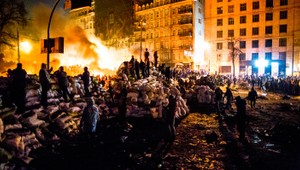 Západ Ukrajiny sa búri! Opozícia obsadila vládnu budovu