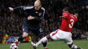 Čierny deň červených diablov na Old Trafforde, Lyon do semifinále