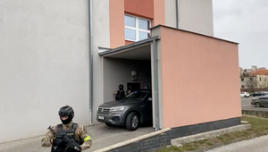 Špecializovaný trestný súd rozhodol. Šéf SIS Vladimír Pčolinský ide do väzby