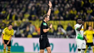 Posudzovanie ofsajdov sa pri VAR-e možno dočká tolerancie