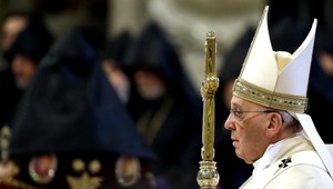 Pápež označil zabíjanie Arménov za prvú genocídu 20. storočia