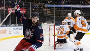 Šesť bodov za tretinu! Historický moment v NHL po 43 rokoch