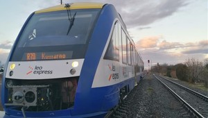 Pri železničnej stanici došlo k zrážke vlaku a 12-ročného chlapca