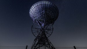 Zachytili nezvyčajný rádiový signál zo vzdialeného vesmíru