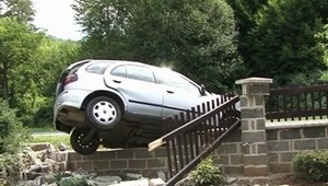 Opitý vodič "zaparkoval" v kasárňach