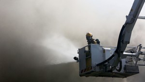 Pri Prahe vypukol veľký požiar. Vyhlásili tretí stupeň poplachu