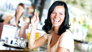 Prestanete fajčiť a priberáte? Môžu za to tieto baktérie!