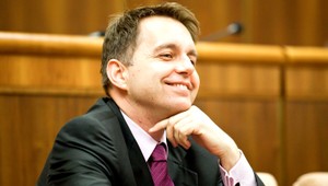 Poslanci schválili rozpočet na rok 2014