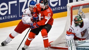 MS 2013: Helvéti skalpujú favoritov, Česko zdolali 5:2