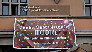 Vodcu by z toho porazilo. Náckovia zarábali pre antifašistov