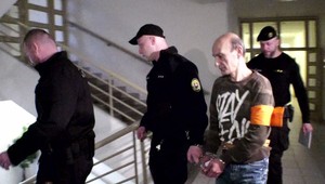 V minulosti odsúdený muž sa opäť postavil pred súd. Zneužíval spolužiačku svojej dcéry