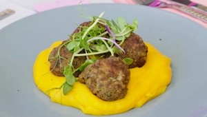 Hlavné jedlo: Zelená guľovačka