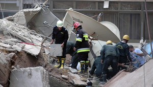 Po výbuchu a zrútení domu zahynuli 3 osoby