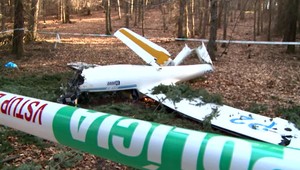 Zrážka dvoch súťažných vetroňov vyľakala obyvateľov