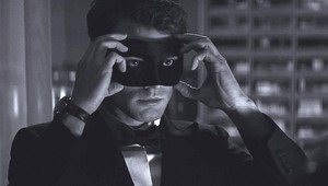 Tvorcovia nečakane zverejnili ukážku filmu Päťdesiat odtieňov temnoty!